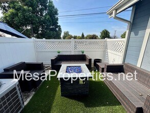 118 N Glendora Ave in Covina, CA - Building Photo - Building Photo