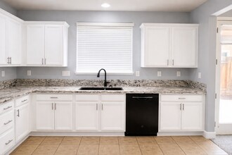 2040 Echo Valley Pkwy in Reno, NV - Building Photo - Building Photo