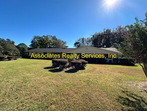 8825 NW 4th Pl in Gainesville, FL - Foto de edificio - Building Photo