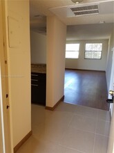 8180 Geneva Ct in Doral, FL - Building Photo - Building Photo