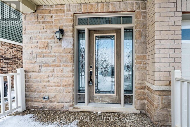 199 Symington Ave in Oshawa, ON - Building Photo - Building Photo