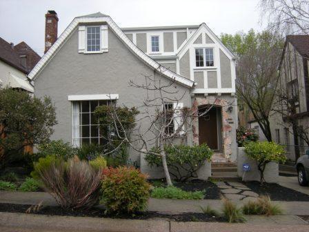 5830 Ross St in Oakland, CA - Building Photo