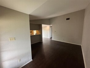 3504 Eskew Dr in Austin, TX - Foto de edificio - Building Photo