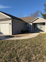 907 Linden St in Richmond, KY - Building Photo