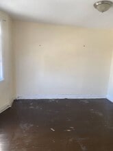33 Clinton Ave in Staten Island, NY - Building Photo - Building Photo