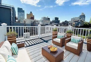 200 Stanton St in New York, NY - Building Photo