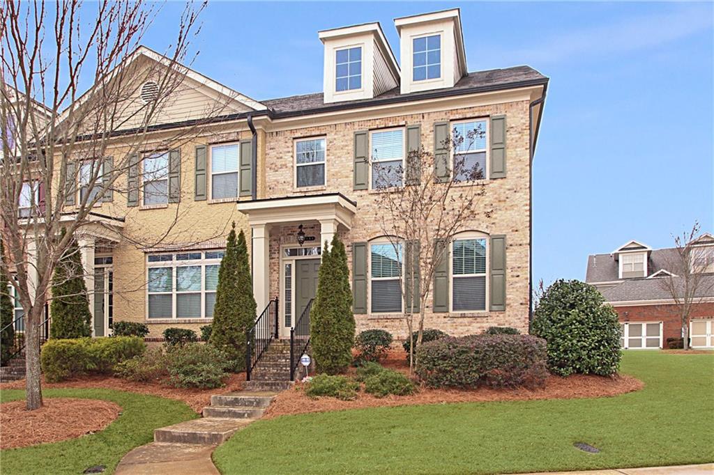 7565 Jamestown Dr in Alpharetta, GA - Building Photo