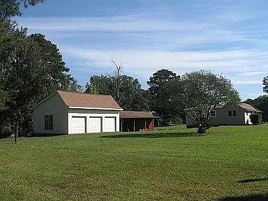 2304 Flippen Rd in Stockbridge, GA - Foto de edificio - Building Photo