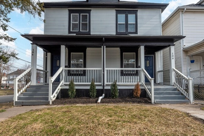 106 Dana Ave, Unit 106