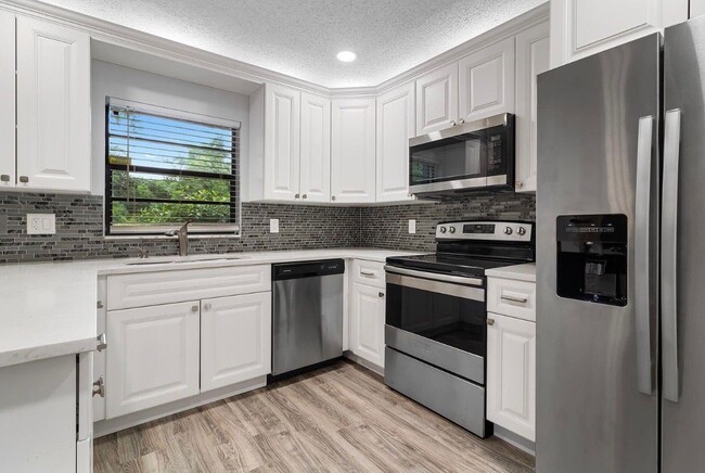 9 Vía De Casas Norte in Boynton Beach, FL - Building Photo - Building Photo