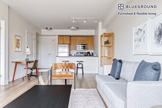 1 Leighton St, Unit SI FL4-ID571 in Cambridge, MA - Foto de edificio - Building Photo