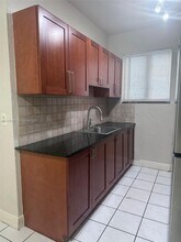 740 Michigan Ave in Miami Beach, FL - Building Photo - Building Photo