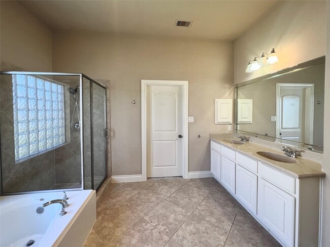 property at 25419 Lockspur Dr