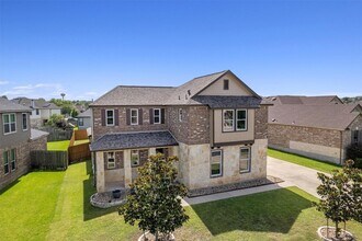 18825 Star Gazer Way in Pflugerville, TX - Building Photo - Building Photo