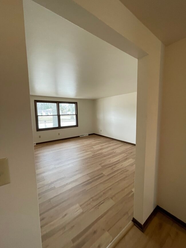 1407 Wiesner St in Green Bay, WI - Foto de edificio - Building Photo