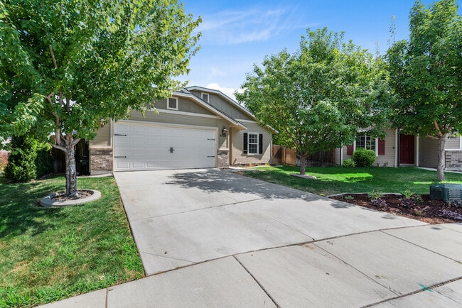 property at 4994 N Newsham Ave