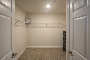 Bramblett Hills in O'Fallon, MO - Building Photo