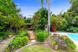 17850 Winterberry St in Fountain Valley, CA - Building Photo - Building Photo