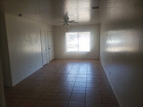 403 N Sunshine Blvd in Eloy, AZ - Building Photo - Building Photo