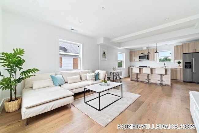 24 Kensington Ave