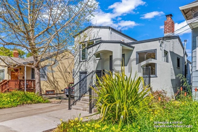 1051 Stannage Ave in Albany, CA - Building Photo - Building Photo