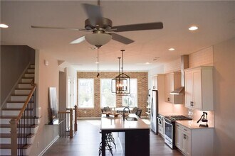 140 Harlow Cir in Roswell, GA - Building Photo - Building Photo