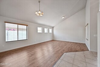 11237 W Davis Ln in Avondale, AZ - Building Photo - Building Photo