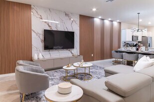 16000 Cape Coral Lp in Clermont, FL - Building Photo