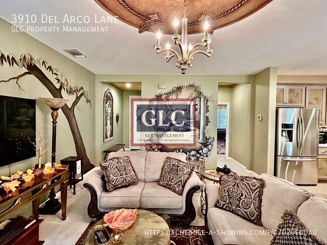 3910 Del Arco Ln in Sacramento, CA - Building Photo - Building Photo