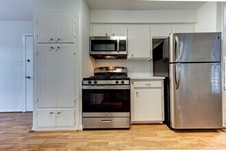 7115 Drowsy Pine Dr in Houston, TX - Building Photo - Building Photo