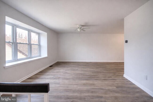 49 Brambling Ln in Voorhees Township, NJ - Building Photo - Building Photo