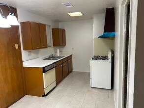 3719 Tiffany Dr in Houston, TX - Building Photo - Building Photo