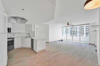 8911 Collins Ave in Surfside, FL - Building Photo - Building Photo