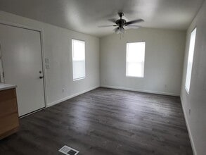 3974 E Shaeffer Ave in Kingman, AZ - Building Photo - Building Photo