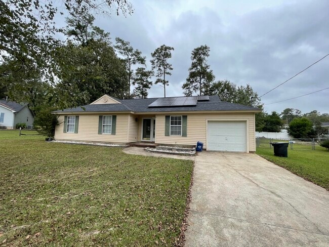 property at 5 Astor Ct