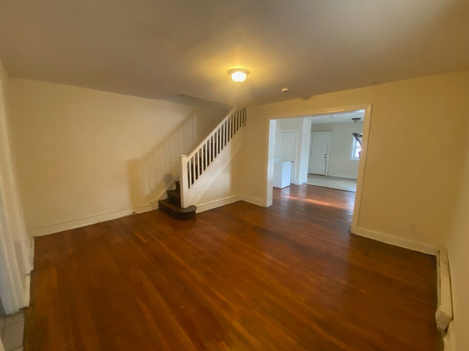 6934 Garman St, Unit 1 in Philadelphia, PA - Foto de edificio