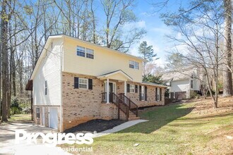 340 Hermitage Ct in Marietta, GA - Foto de edificio - Building Photo