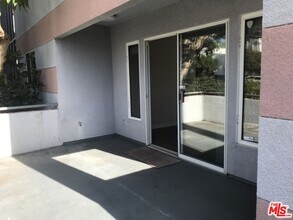 1010 California Ave-Unit -4 in Santa Monica, CA - Building Photo - Building Photo
