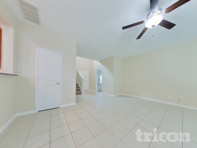 536 Red Dusk Paint Dr in La Marque, TX - Foto de edificio - Building Photo