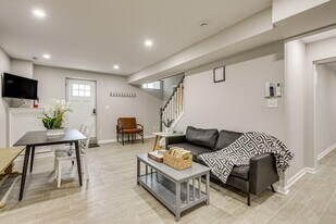 6604 Oak St in Cheverly, MD - Building Photo