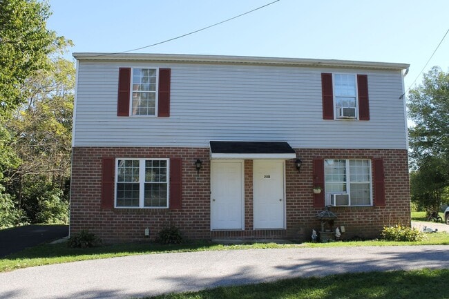 property at 28 W Pennsylvania Ave