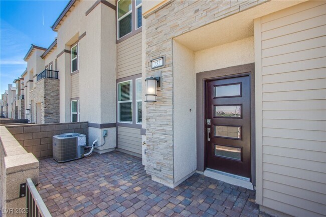 252 Walsh Peak Ave in Henderson, NV - Building Photo - Building Photo