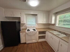 1104 S Petty St in Gaffney, SC - Building Photo - Building Photo