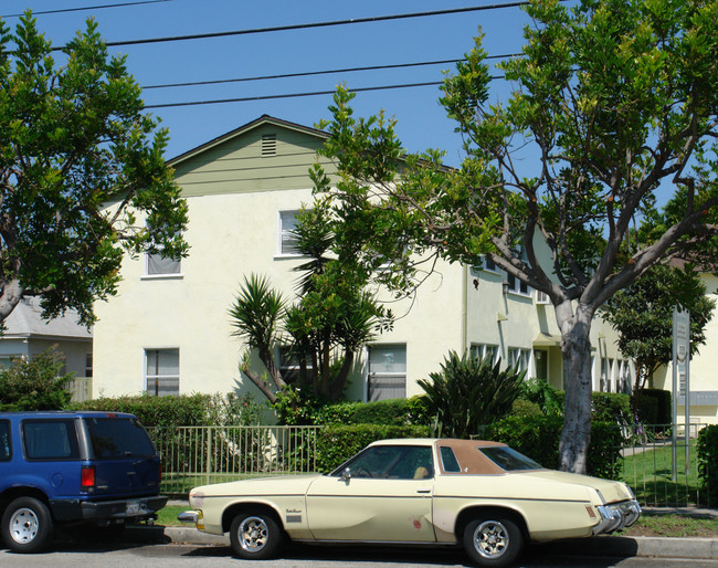 11019 Venice Blvd in Los Angeles, CA - Foto de edificio - Building Photo