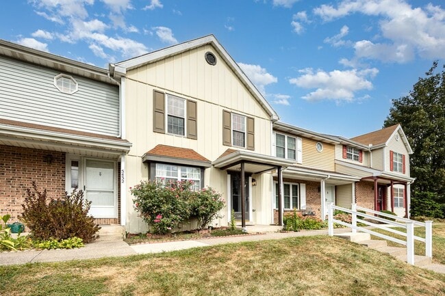 5434 Autumn Dr in Harrisburg, PA - Building Photo - Building Photo