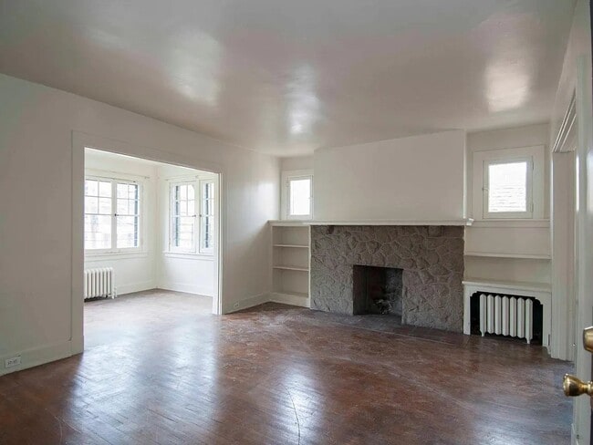 6535 Northumberland St, Unit 1