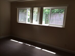 3026 Richmond Blvd in Oakland, CA - Building Photo - Building Photo