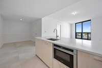 501 NE 31st St, Unit 3902 in Miami, FL - Building Photo - Building Photo