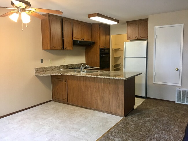 1489 St James Pkwy in Concord, CA - Building Photo - Building Photo
