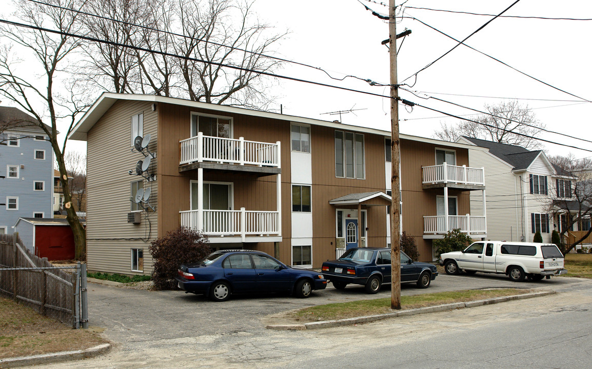 180 5th Ave in Woonsocket, RI - Building Photo